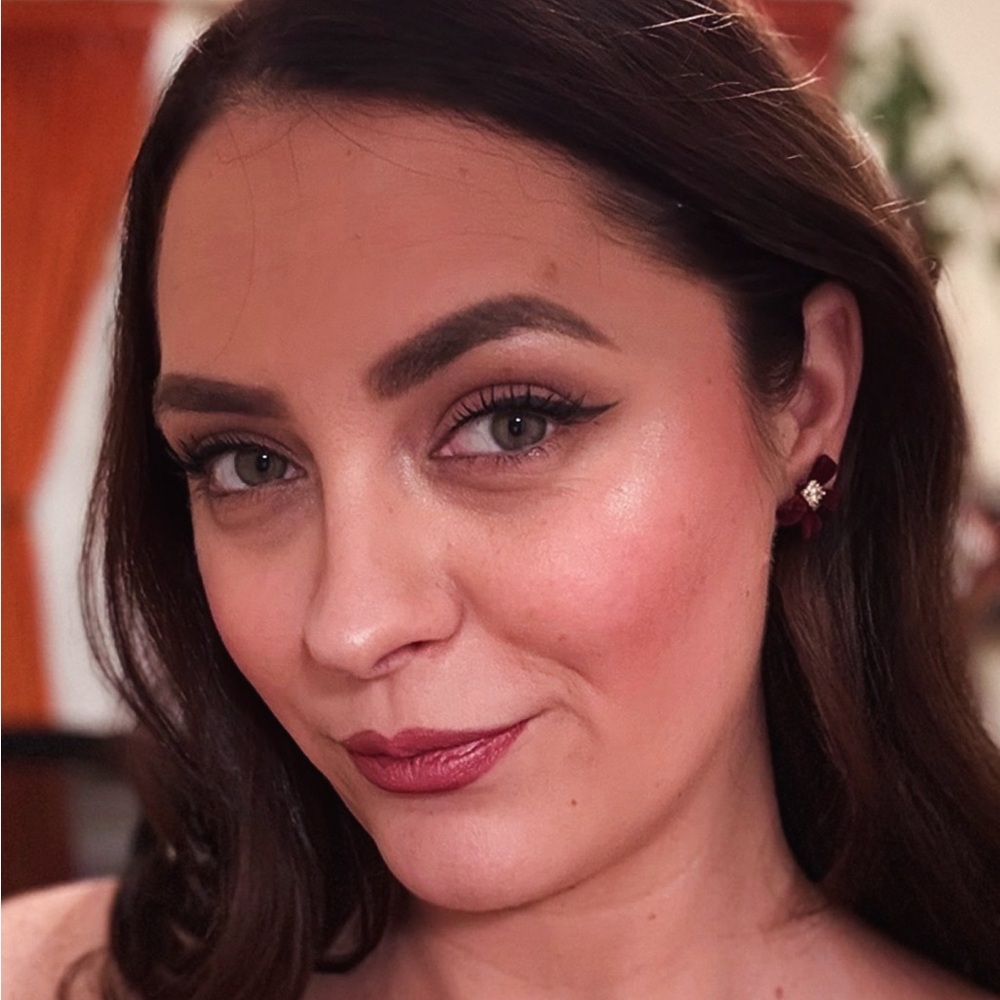 Meet your Posher, Krissandra